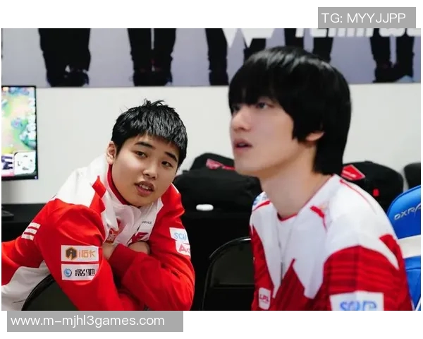 电竞赛后分析JDG与WE的战术意识与决策对比探讨